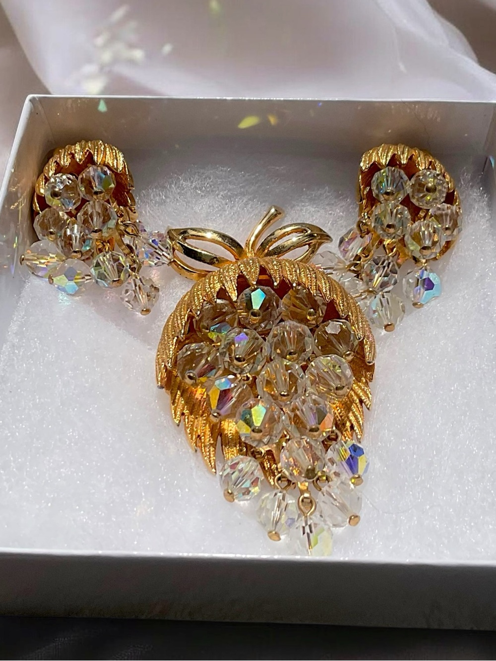 🌺Vintage Schrager Fantasy Fruit Brooch & Earrings Set